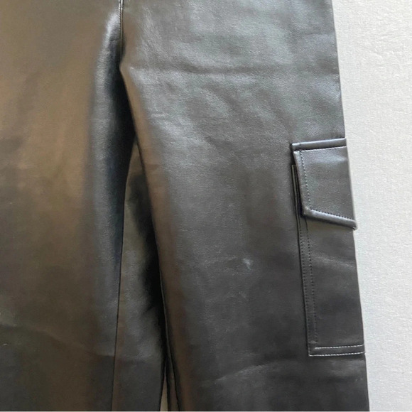 Wilfred Aritzia Modern Vegan Leather High rise Cargo Pants Sz 00 - Picture 7 of 15
